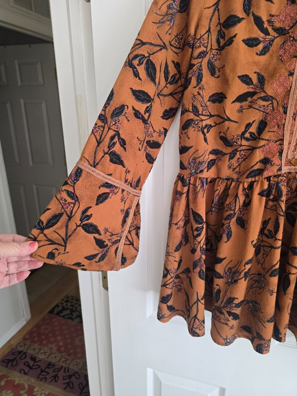 Jodifl  Rust/Brown V-Neck Mini Dress L - Picture 4 of 4